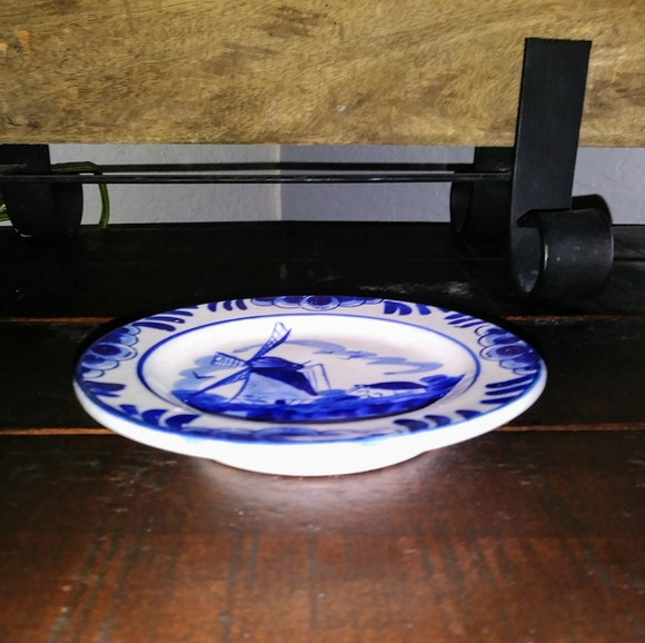 Hand painted little plate-Holland - Picture 2 of 4